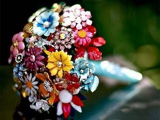 7 Stunning Brooch Bouquets