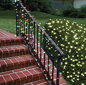 SOLAR POWERED CHRISTMAS LIGHTS
