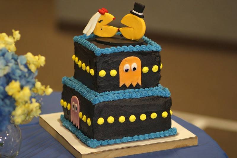 5 Adorable “Nerdy” Wedding Cake Ideas