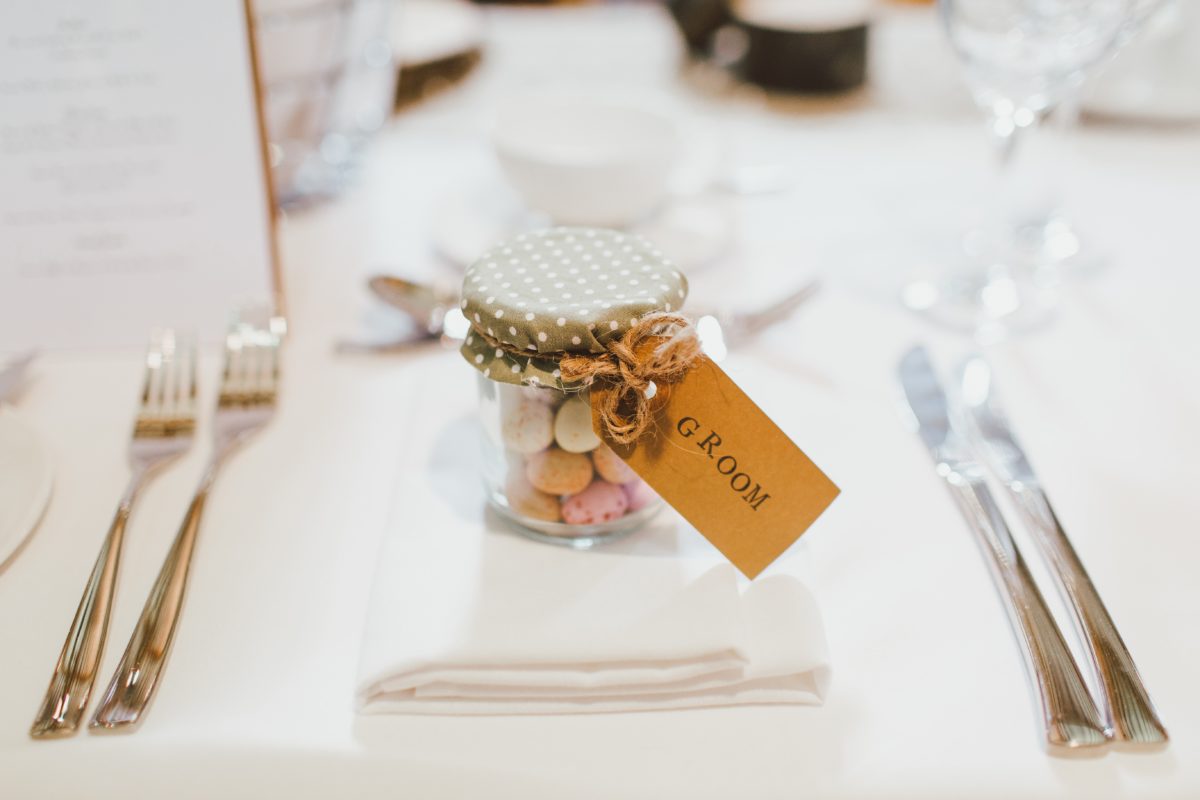 7 Unique Ways to Use Your Monogram at Your Wedding