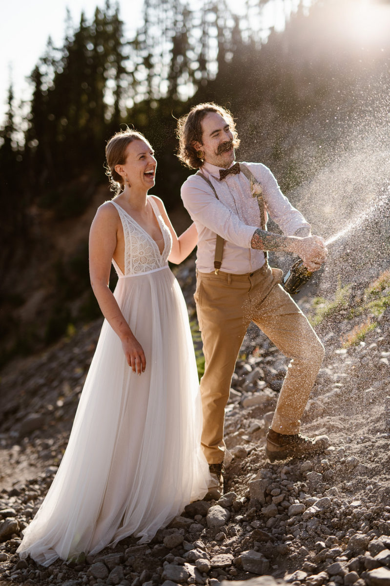 Stunning Sunrise Oregon Mountain Elopement