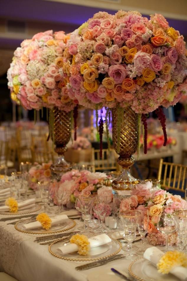6 Beautiful Wedding Table Centerpieces and Arrangements