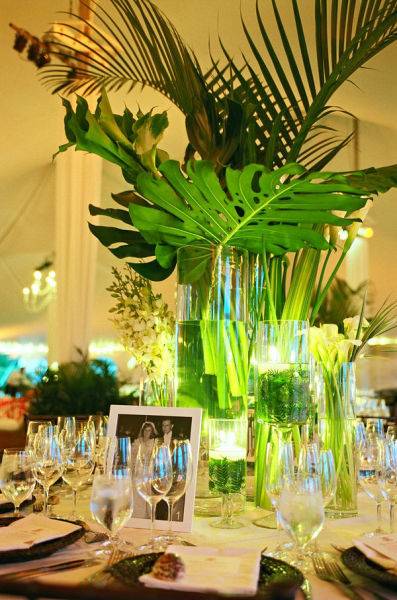 6 Beautiful Wedding Table Centerpieces and Arrangements