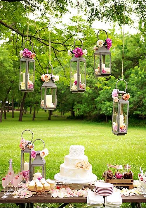 Gorgeous Outdoor Wedding Showers
