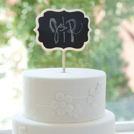 Cake Topper Options for Modern Brides