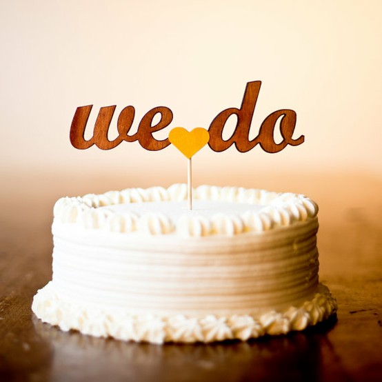 Cake Topper Options for Modern Brides