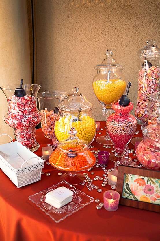 5 Incredible Ways to Slash Your Wedding Budget Photo 5 Incredible Ways to Slash Your Wedding Budget