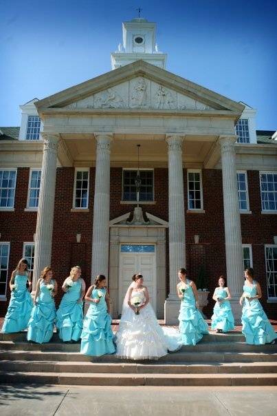 A Tiffany Blue Wedding Palette