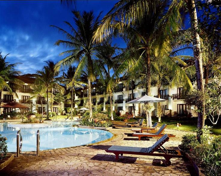 Hotel in Tropics