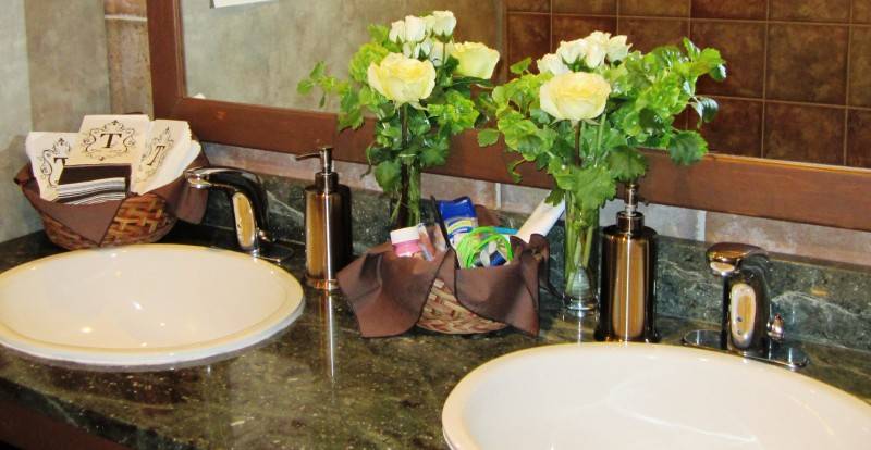 Decorating the Restrooms in Your Reception Venue