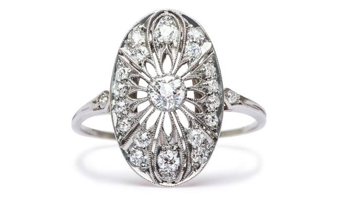 3 Places to Find Unbelievable Vintage Engagement Rings Online