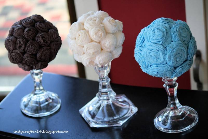 Wedding DIY: Crepe Paper Flower Balls