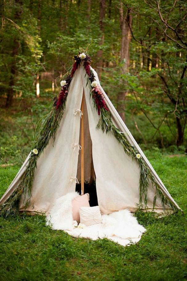Fun Wedding Theme for Fall: Camping