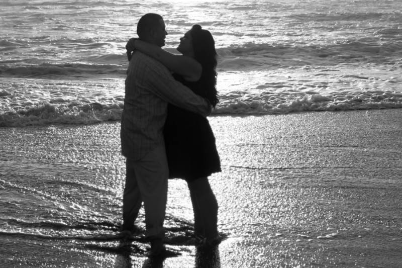 Sunset by the Beach   An Engagement Shoot