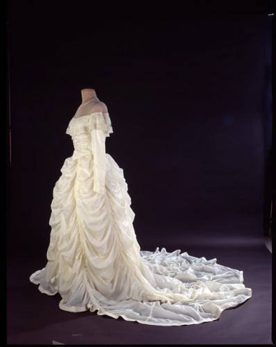 Amazing Recycled Wedding Dresses - Wedding Fanatic