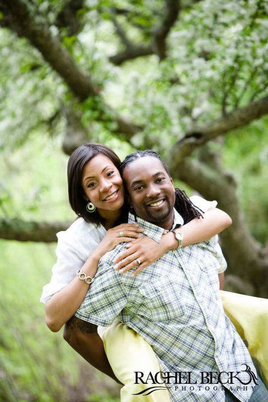 6 Beautiful Spring Engagement Photo Ideas