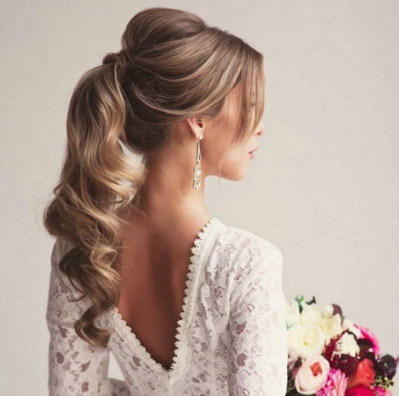 From Casual to Elegant: Brides in Ponytails