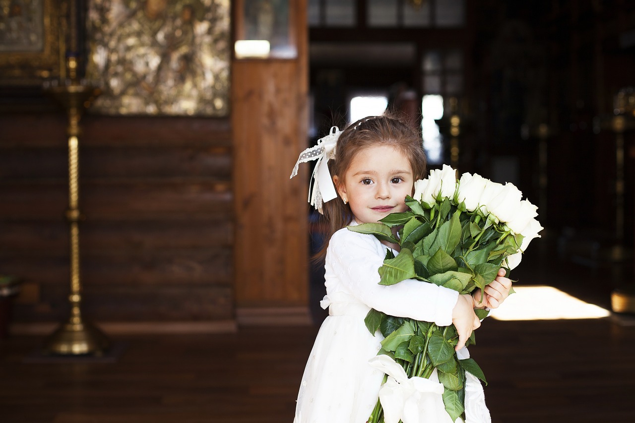 All About the Flower Girl: Ideas and Options
