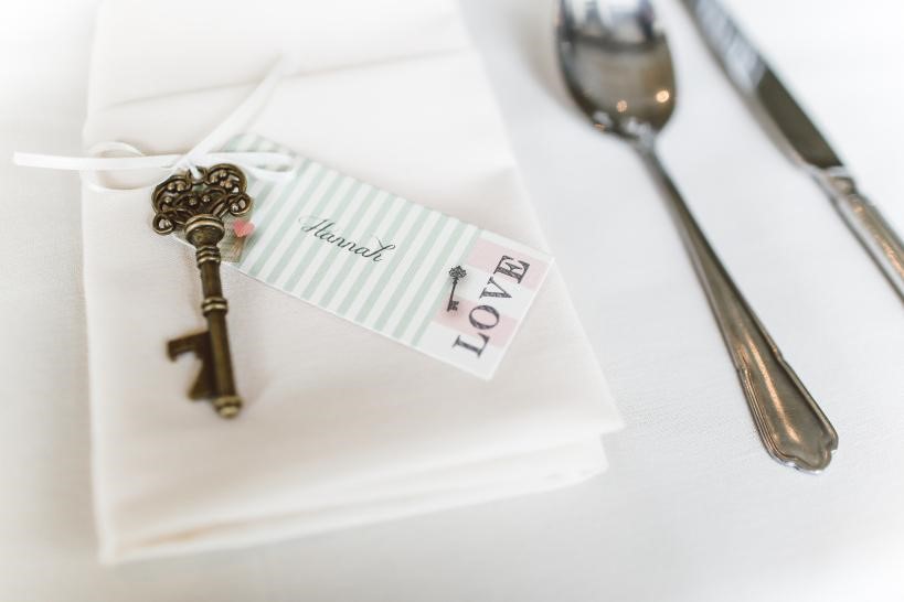 Wedding Meal Etiquette   A Crash Course for Dinner Dos and Donts