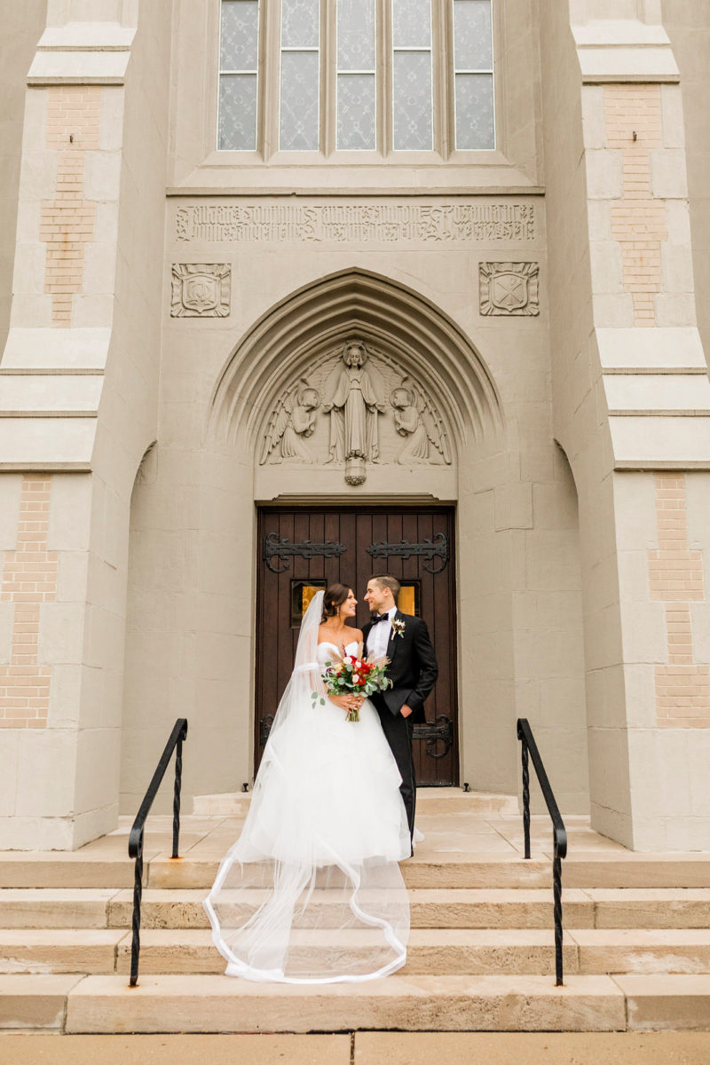 This Couple Had The Biggest Bridal Party Weve Seen!