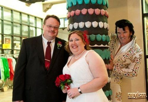 10 Hilarious Wedding Pictures