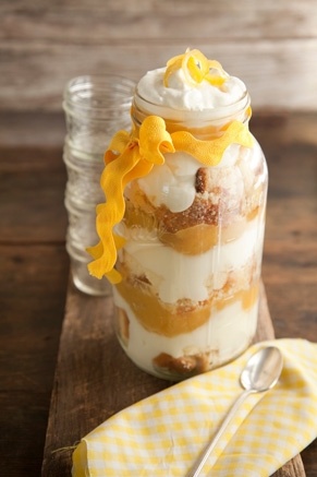 Mason Jar Orange Trifle: Wedding Desserts