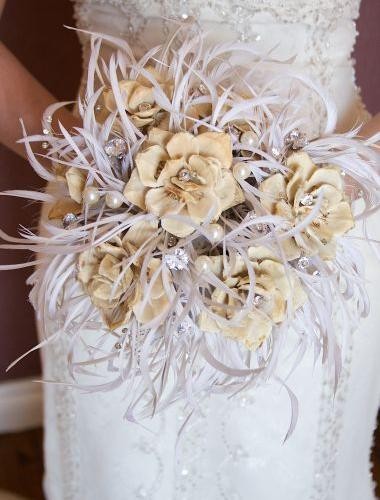 Wedding Day Bouquet Ideas to Complement Your Ensemble Photo Wedding Day Bouquet Ideas to Complement Your Ensemble