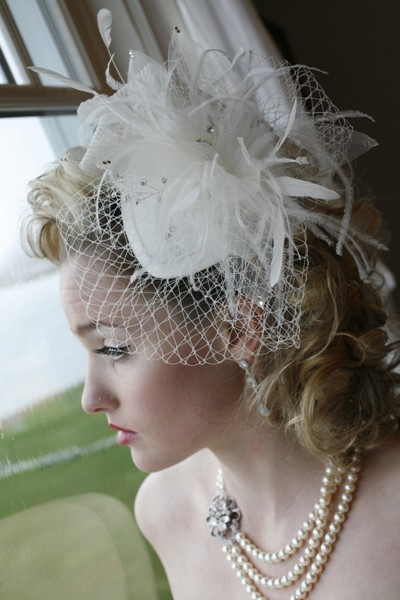Three Wedding Ensemble Accessories Every Bride Needs Photo Three Wedding Ensemble Accessories Every Bride Needs