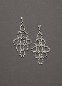 Three Wedding Ensemble Accessories Every Bride Needs Photo Three Wedding Ensemble Accessories Every Bride Needs
