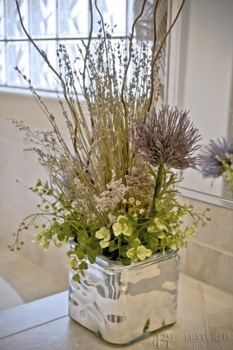 Spice Up Your Wedding Floral Arrangements