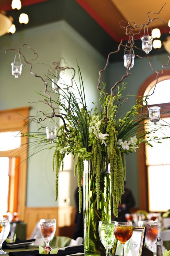 Spice Up Your Wedding Floral Arrangements