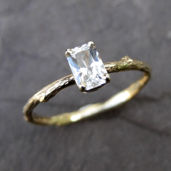 The Best Diamond Alternatives for Engagement Rings