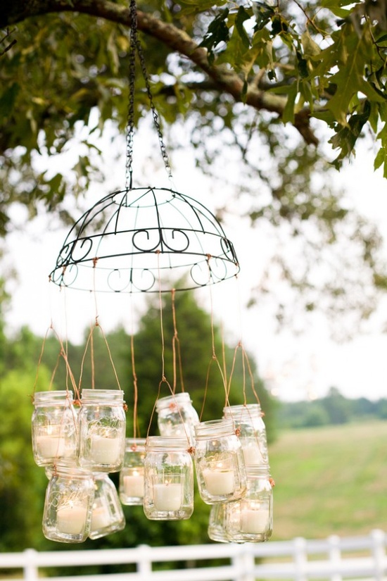 Charming Wedding Décor for Backyard Weddings