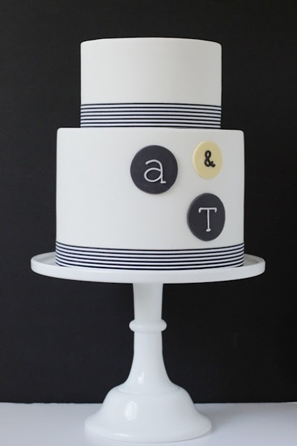 The Beauty of Simple Wedding Cakes