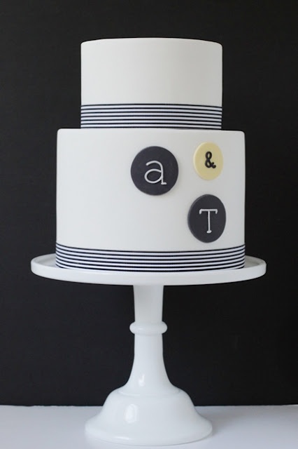 The Beauty of Simple Wedding Cakes Photo The Beauty of Simple Wedding Cakes