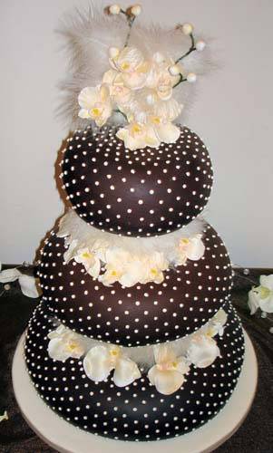 5 Stunning Chocolate Wedding Cakes