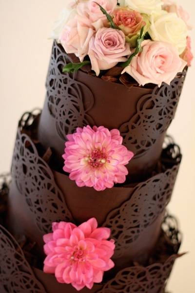 5 Stunning Chocolate Wedding Cakes