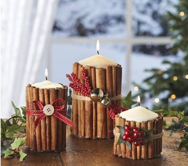 A Stunning Christmas Wedding Theme