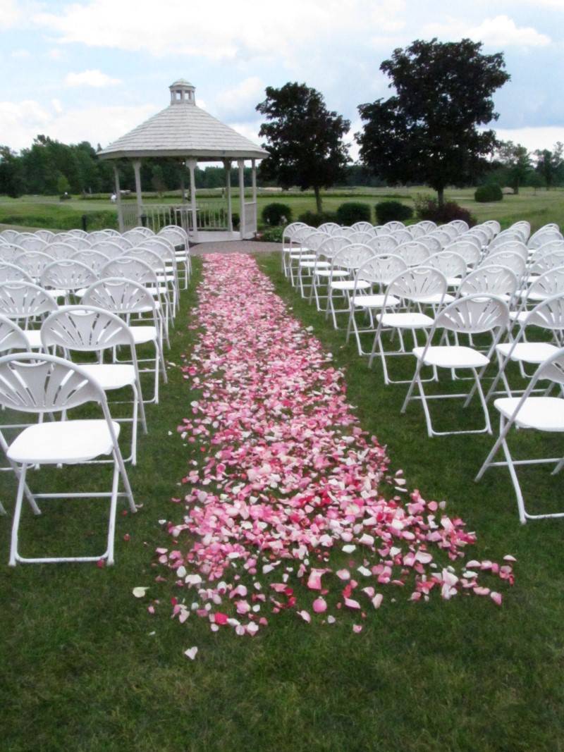 Aisle Inspiration: Beautiful Wedding Aisles